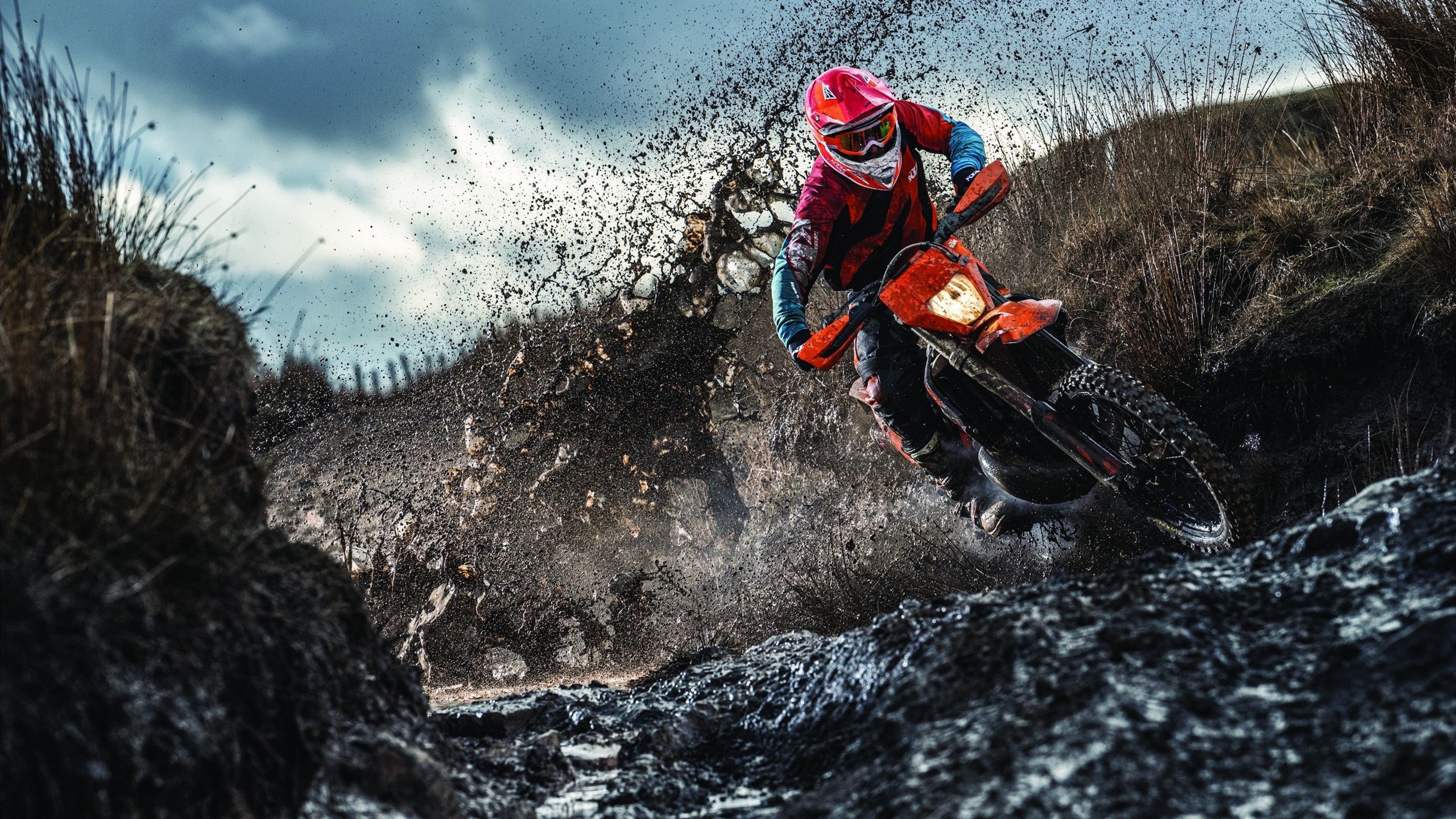 哥斯达黎加战术纪律击溃智利，李刚仁持续高光展现亚洲中场新高度