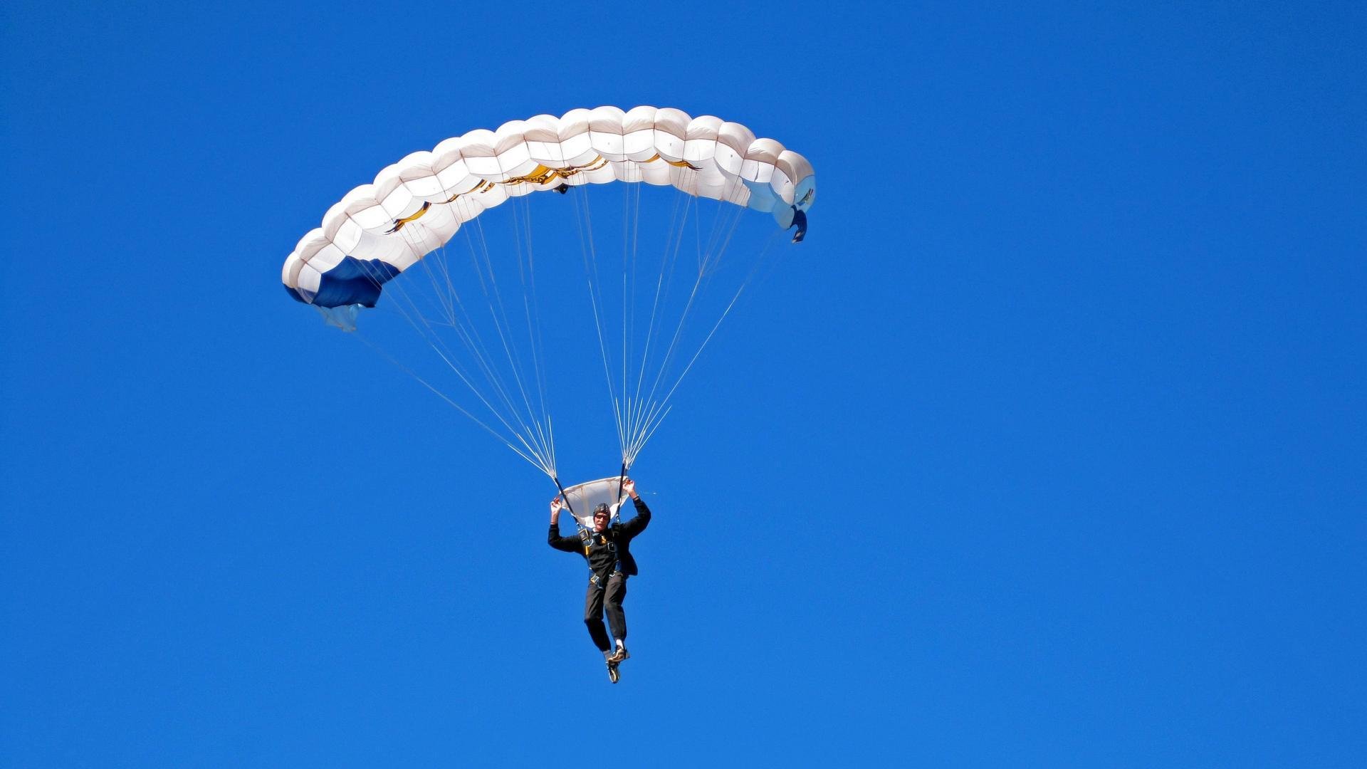 深圳精神,当克莱扛起全队,硬仗击碎爵士神话
