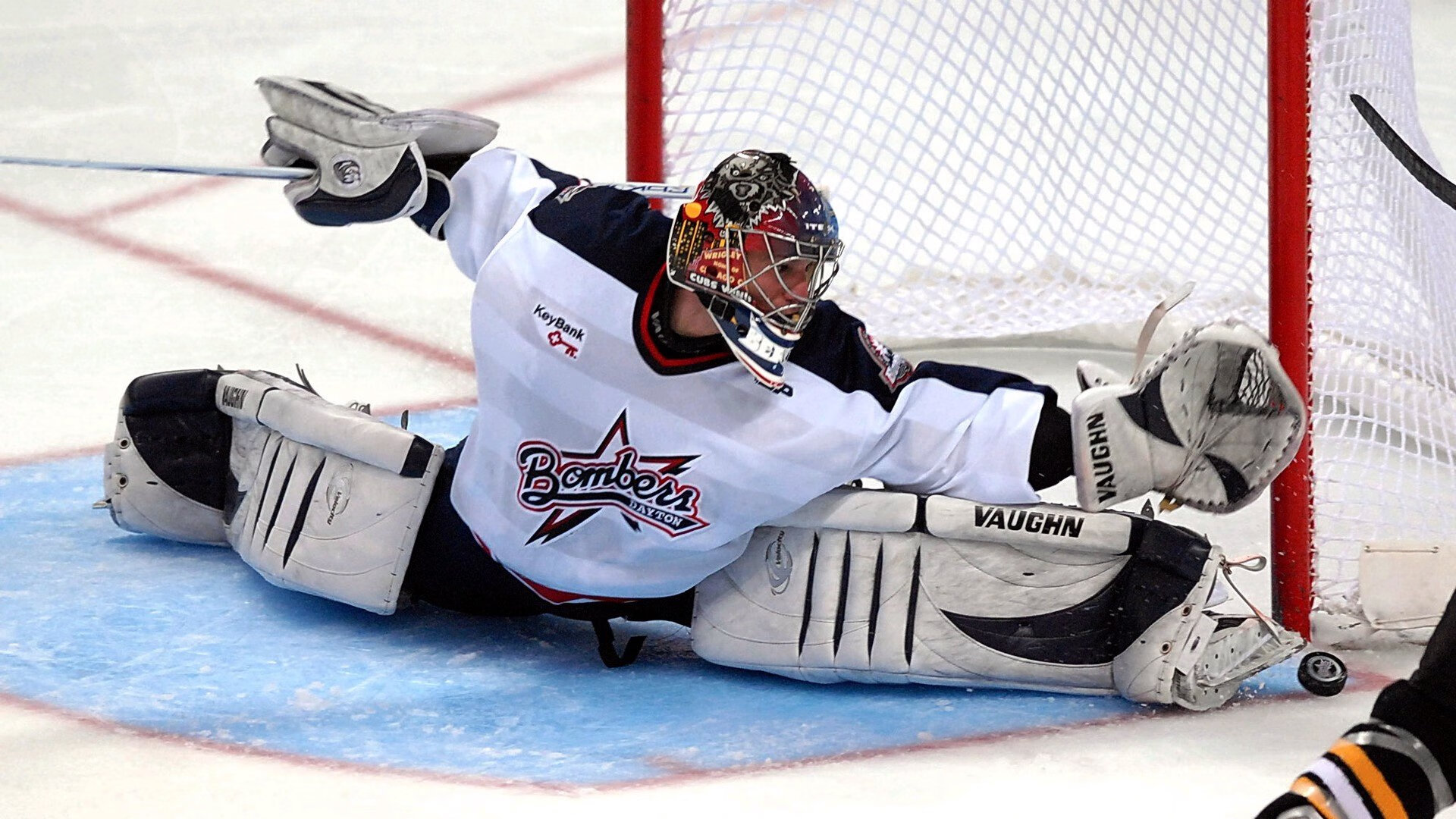 开云体育官网-铁血乌拉圭铸就铜墙铁壁，凯恩临危救主诠释关键先生