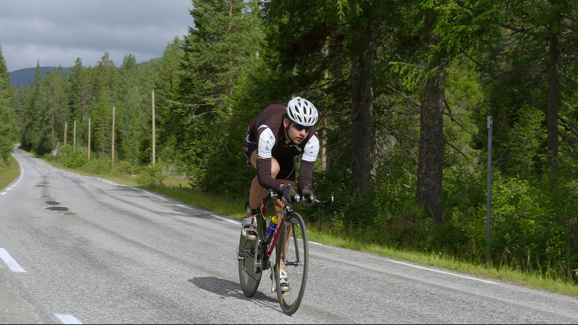 开云体育在线-年度焦点之战，喀麦隆掀翻拜仁，非洲足球的震撼宣言