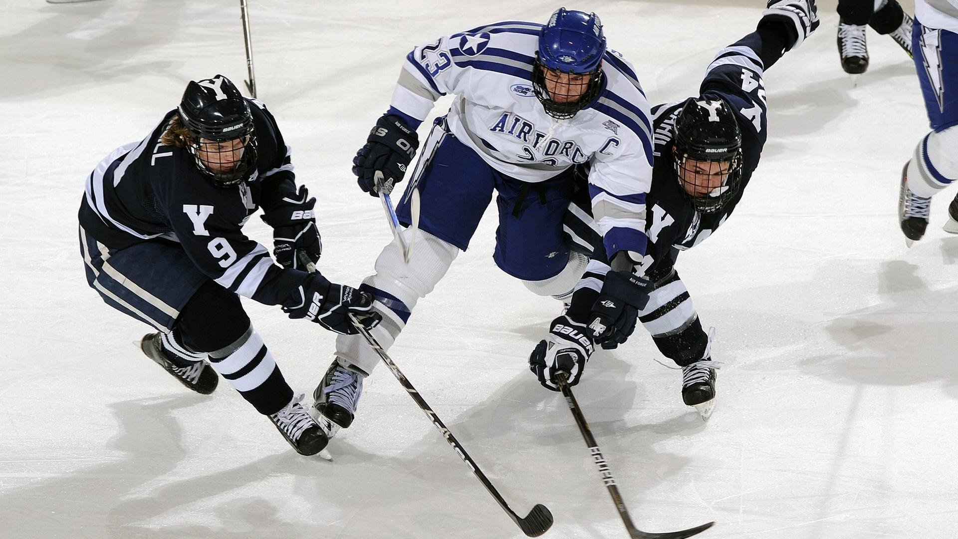 开云体育app-跨越东西的赛场主宰者，勇士的团队压制与范弗利特的个人接管